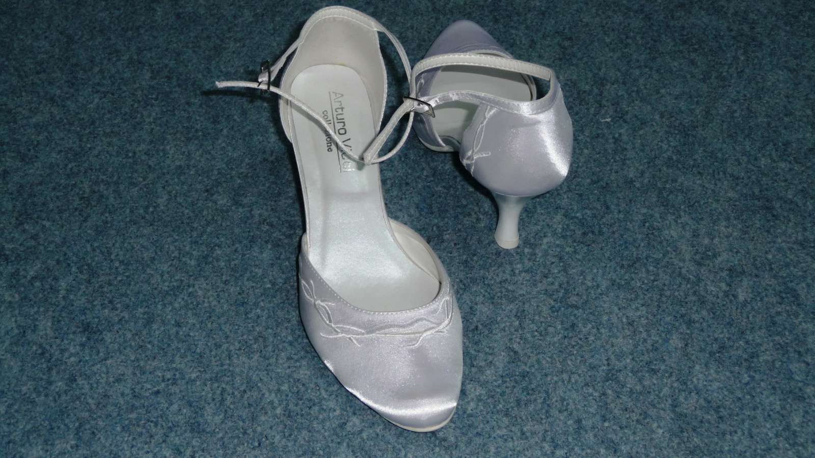 Svatební obuv - Obrázek č. 1