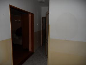 chodba a vstup do obyvacky a kuchyne