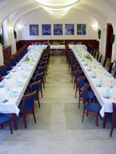 restaurace, kde bude hostina