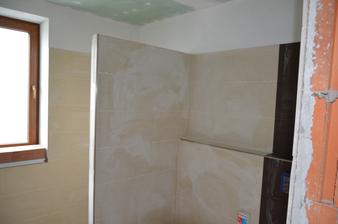 Kúpeľňa rodičia obkladáme už aj vyfugované