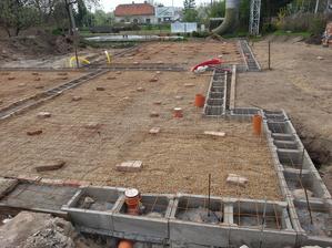 1.5.natazeni kanalizace + kari site....:-)