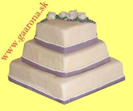 svadobná torta - už zajednaná