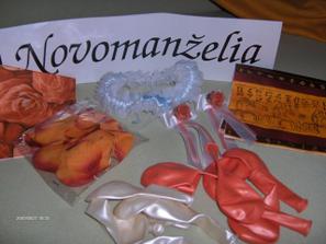 Už mi prišli ďalšie drobnosti na našu svadbu, ako...SPZ, servítky, balóny, držiaky na servítky a môj sexi podväzok.