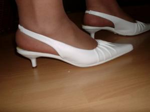 Moje botky samochodky. Samy řídí, samy jedou... Deichmann, 399,-