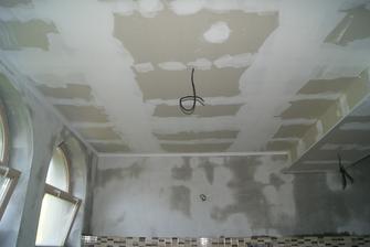 SDK sa bude ešte brúsit, steny musia uschnúť a može sa malovať