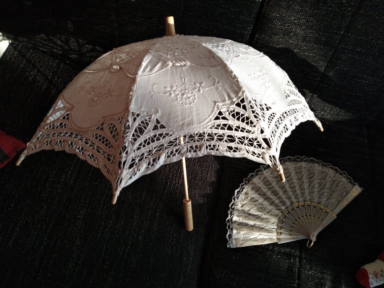 Deštník krajkový + vějíř - Obrázek č. 1