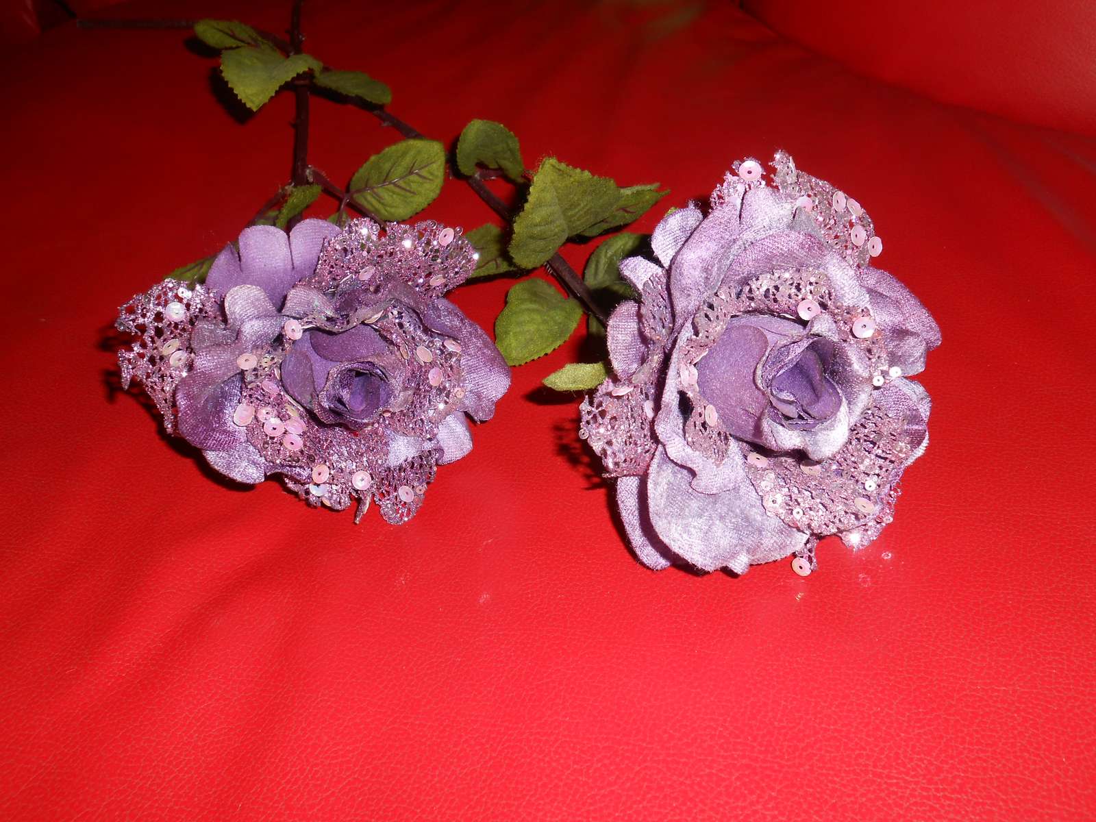 2 fialové ruže - Obrázok č. 2