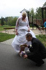 Vytřepat kamínek...a Janka pohotově fotila všecko...