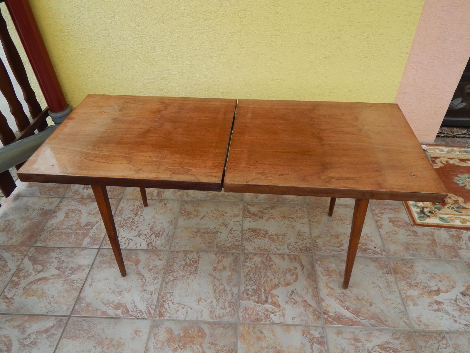 Konferenčný stolík - Bazár | Modrastrecha.sk