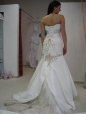Maggie Sottero - Amara Royale zo zadu