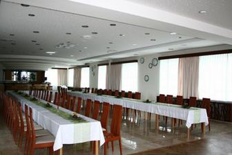 tu bude hostina... hotel ViOn konecne prerobeny :))