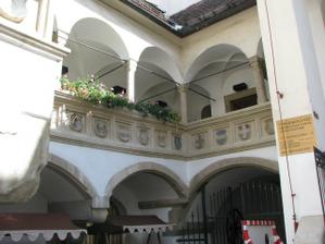 chvíli jsme uvažovali o svatbě na stará radnici