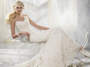 Alvina Valenta
