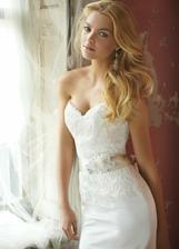 Alvina Valenta