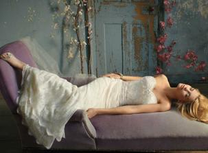 Alvina Valenta