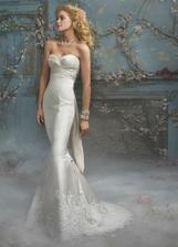 Alvina Valenta