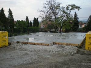 máj 2011
