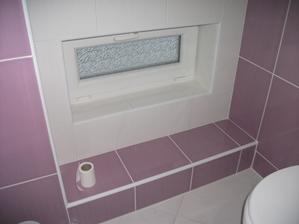 okno pri wc aj s murikom