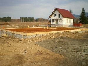9.4.2009 dnes mali zaliat, ale na zeleny stvrtok sa vraj nerobi :/