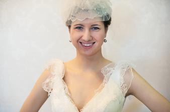 Klobouček ve vlasech mě naprosto uchvátil! Nakonec byl, ale jiný... ;)))