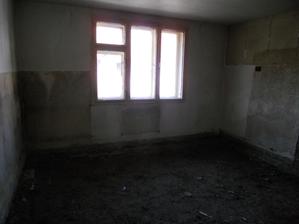 Byla to hrozně tmavá místnost..