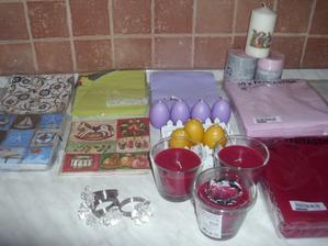 dalsia z mojich uchyliek :)) sviecky+servitky