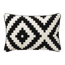 LAPPLJUNG RUTA Poťah na vankúš, biela, čierna 40x65 cm € 5,99
