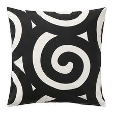 TRÅDKLÖVER Poťah na vankúš, čierna/biela 50x50cm € 4,99