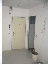 chodba a dvere do wc teda zatial len v plane :o)