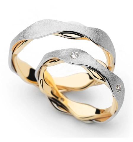 Snubní prsteny s obvodovými kameny - Inez
https://lily.cz/snubni-prsteny/obvodove-kameny/inez-snubni-prsteny-z-kombinovaneho-zlata