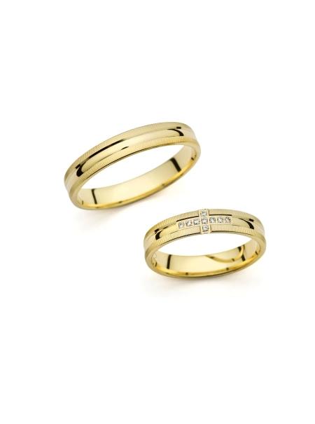 Milá nevěsto, 👰‍♀️
hledáš krásné snubní prsteny, které Tě nezrujnují? Tak se koukni na můj web, na kterém najdeš slevu až 33%!

Které prsteny patří mezi mé oblíbené?

Nosíš ráda šperky z bílého i žlutého zlata? Pak jsou snubní prsteny Arya to pravé pro Tebe!🤍💛  Na originalitě jim dodává jemný vzor proužků. Dámský prsten je doplněný o blyštivé kameny a navíc působí jako dva kombinované prsteny, které jsou teď velmi trendy. 💫 Více o prstenech Arya se dočteš zde: https://lily.cz/snubni-prsteny/vicebarevne/arya-snubni-prsteny-z-kombinovaneho-zlata

Miluješ kamínky a jsi věřící? V tom případě potřebuješ prsteny ze žlutého zlata Katarina!💛 Najdeš na nich lekslý povrch i jemný vzor a dámský prsten má křížek z kamínků. Prostě úchvatné. 🤩 Více o prstenech Katarina se dočteš tady: https://lily.cz/hledej/katarina-snubni-prsteny-ze-zluteho-zlata

Zamiluj se do snubních prstrenů Marion. Tyto prsteny z bílého zlata společně tvoří jedno srdce, tak jako vy spolu tvoříte svůj život. 🤍 Prestny jsou romantické a přesto decentní, podívej se na ně tady:  https://lily.cz/hledej/marion-snubni-prsteny-z-bileho-zlata

Mrkni se na můj web a vyber si ze stovky jiných krásných snubních prstenů a užij si 33% slevu!

S láskou,
Tvá Lily💖 - Obrázek č. 2