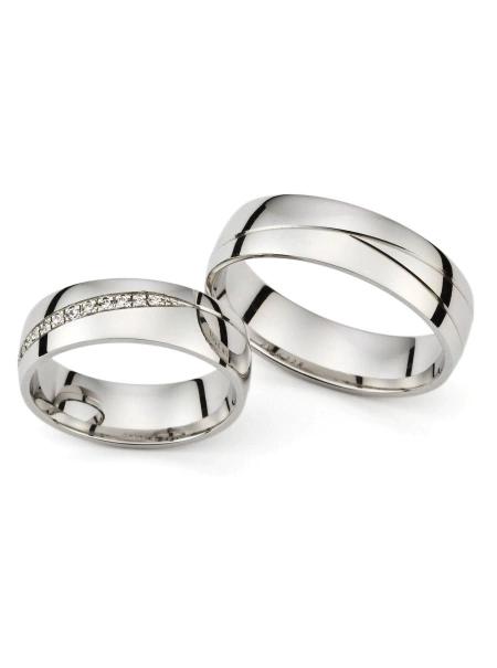 Nevěsto! 💍 Vyber si své jedinečné snubní prsteny o tisíce levněji, díky 33% slevě na webu Lily!

Nevíš, který prsten si zvolit? Zde jsou tři mé favority!

🩷Cara jsou kouzelné prsteny, které vypadjí jako když se jeden prsten proplétá s dalším. Tyto prsteny kombinují bílé zlato spolu s růžovým zlatem. Dámský prsten je navíc obohacen o 15 krásných kamenů. Více o prstenech Cara se dočteš zde: https://lily.cz/hledej/cara-snubni-prsteny-z-kombinovaneho-zlata

🤍Snubní prsteny Liora jsou jednoduché prsteny o krásných linií. Jsou to hladké prsteny z bílého zlata s linkami, mezi které vsadíme u dámského prstenu zirkony či diamnaty dle Tvého výběru. Více o prstenech Liora se dočteš tady: https://lily.cz/hledej/liora-snubni-prsteny-z-bileho-zlata

🩶Ráda si hraješ se strukturou a střídáš její možnosti? V tom případě jsou snubní prsteny Alinda to pravé pro Tebe. Dámský i pánský prsten je identický a kombinuje hrubý povrch spolu s tím leským. Na fotce ho vidíš v bílém zlatu, ale rádi Ti prsteny přizpůsobíme. Více infromací o prstenech Alinda se dočteš zde: https://lily.cz/hledej/alinda-snubni-prsteny-z-bileho-zlata

Tak už na nic nečkej a pojď si vybrat Tvé vysněné snubní prsteny!
S láskou,
Tvá Lily💖 - Obrázek č. 2