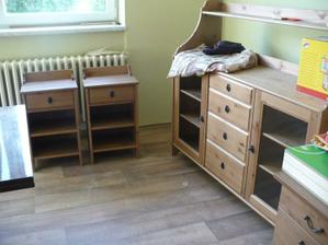 Leksvik Ikea - noční stolky a příborník. Vysoký příborník mě ještě čeká (: