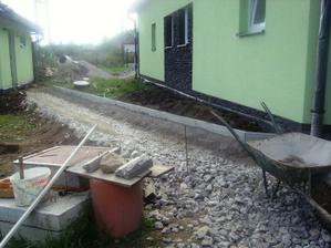 zrezať sa musia tieto betónové obludy