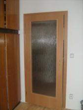 Dvere v loznici