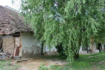 Dvorek-původní stav