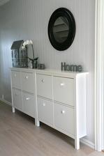 hemnes http://www.ikea.com/cz/cs/catalog/products/60156121/