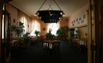 ...bude hostina....