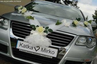 paci sa mi takto ozdobene auto