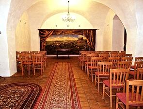 Hrad Pecka - Klenbový sál