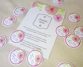 Svatební menu - přehled 3 možných jídel pro výběr a la carte + visačky na balíčky s makronkami :-) Ještě je musím ale obstřihnout.
