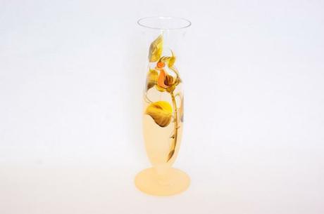 Ručne maľovaná váza zo skla,list  Výška:25cm   - Obrázok č. 1