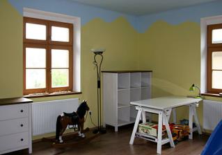 Ale budu to muset ještě nějak popřešoupat, aby se u stolu dalo pohodlně sedět :-)