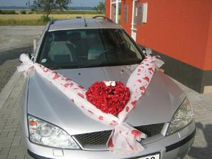 Kytka na auto