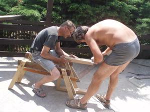 7/2010 díky preciznímu projektu od Aska( byli si kuchyň i zaměřit na místě) musíme upravovat nejen digestoř