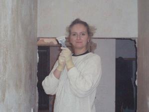 6.2.2010 foceno kolem devátá večer, já a moje přítelkyně škrabka, všimněte si slušivého, sexi účesu.