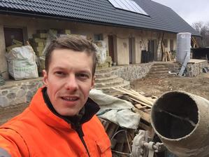 Konecne sa krutila miesacka.uz mi to chybalo :)