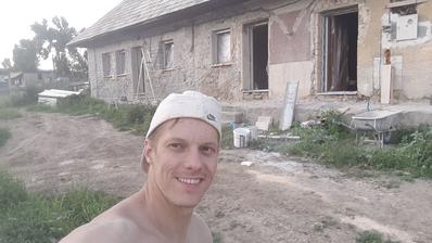 stary brizolit isiel dolu a nahodil sa novy