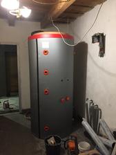 Nadrz k solaru na TUV uz v kotolni