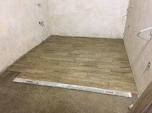 Svokrik zatial kladol izbu v apartmane :)